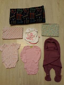 Новые нагрудники,боди, пеленки, подушка Икея