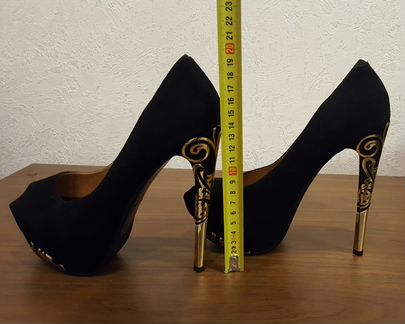 Замшевые туфли