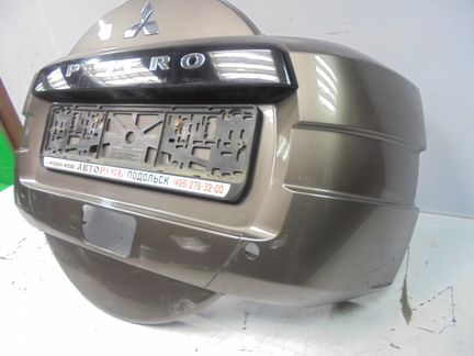 Кожух запасного колеса Mitsubishi Pajero 4 06-н.в