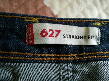 Джинсы levis