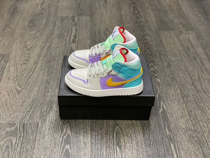 Кроссовки Nike Air Jordan 1 фиолетовые
