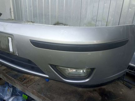 Бампер Ford Focus 1