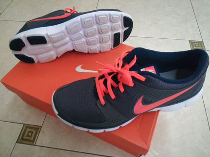 Кроссовки Nike