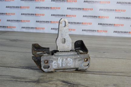 Опора двигателя левая Форд Фиеста 6 1.2