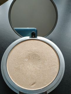 Thebalm хайлайтер Mary Lou Manizer