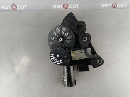 Доводчик крышки багажника Audi A8 D3 (2003-2009г