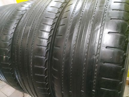 235 60 18 nokian hakka blue SUV