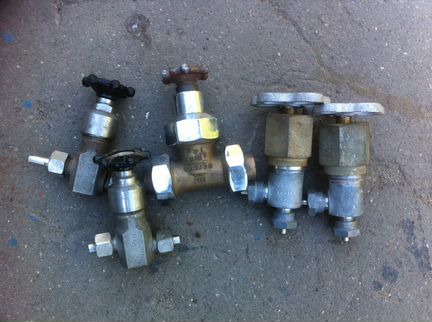 Кран авиационнай техники А1-141-00-00 Ф