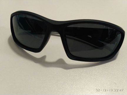 Солнцезащитные поляризационные очки