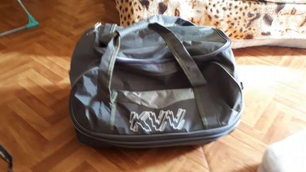 Чемодан на колесах