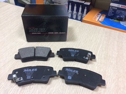 Колодки задние Kia Rio 3 / Hyundai Solaris 1