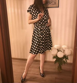 Платье в горошек новое