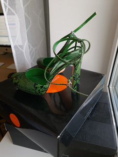 Босоножки Karen Milen