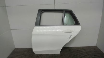 Стекло боковой двери левое заднее Mercedes C W205