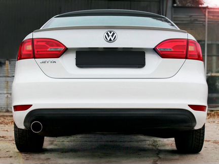 Козырек на заднее стекло Volkswagen Jetta 6