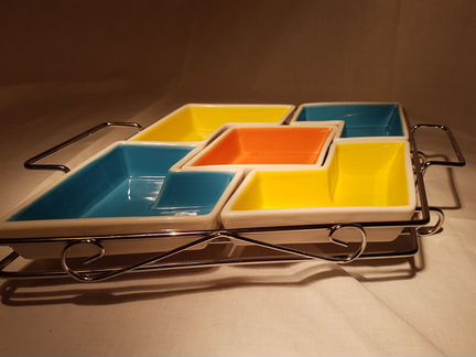 Цветная менажница-салатница на подставке