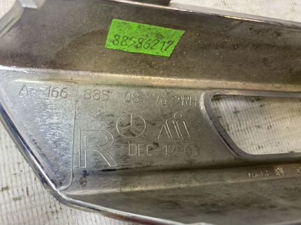 Накладка дхо правая Мерседес 166 мл