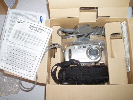 Samsung digimax v700