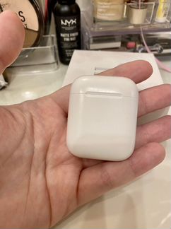 Беспроводные наушники apple airpods 1