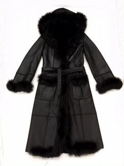 Дубленка натуральная с капюшоном длинная 42-44