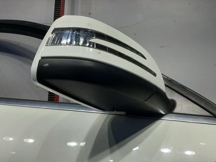 Зеркало боковое правое для Mercedes W204 (C Class)