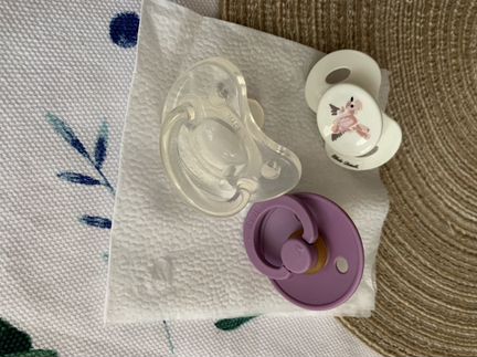 Пустышки Bibs,Elodie,Chicco новые