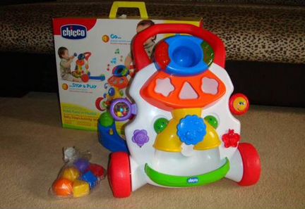 Ходунки Chicco игровой центр 2 в 1