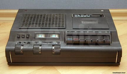 Магнитофон кассетный Парус-201 стерео