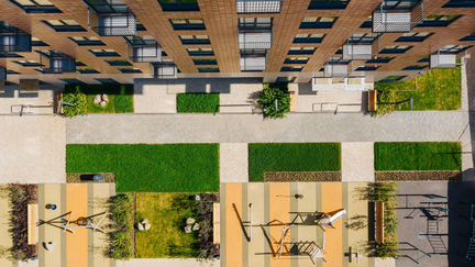 2-к квартира, 63.8 м², 16/33 эт.