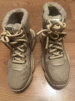 Кроссовки Respect