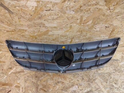 Решетка капота Mercedes W245 A169 W245 turbo
