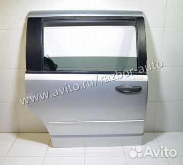 Дверь задняя правая Dodge Caravan 5 2007+