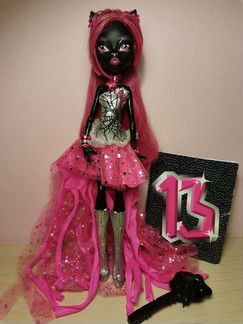 Кукла Monster High Кэтти Нуар Базовая