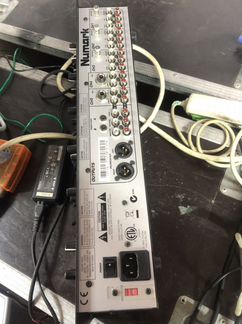 DJ пульт numark