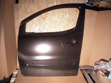 Дверь Пежо, Ситроен В9 новая оригинал 9002Z3