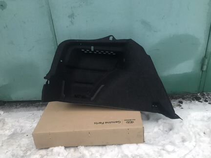 Rapid Обшивка багажника новая