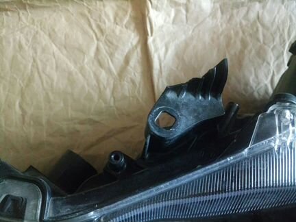 Фара левая toyota Corolla 210, галоген