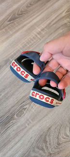 Сандалии Crocs размер c6