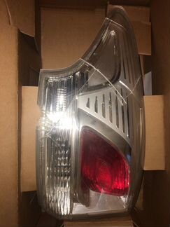 Задний левый фонарь Mitsubishi Outlander 2012-2014