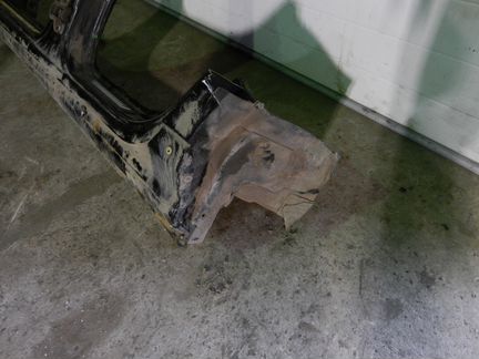 Порог левый - боковина Nissan Primera P12