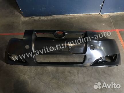 Бампер передний Тойота Аурис с 2007 по 2010