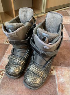 Сноубордические ботинки burton 39