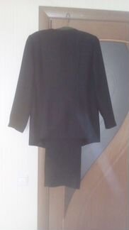 Костюм женский брючный полушерстяной