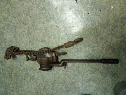 Лебёдка механическая старая