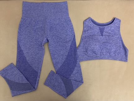 Бесшовный костюм для фитнеса и йоги