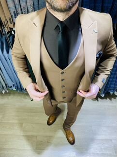 Мужской костюм праздничный