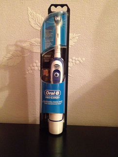 Зубная щетка Oral-B. Новая