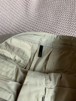 Брюки укороченные бежевые Benetton