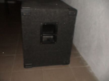 Колонки по 600 вт в хорошем состоянии