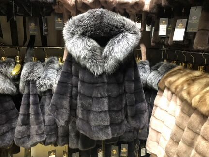 Шуба норковая с чернобуркой